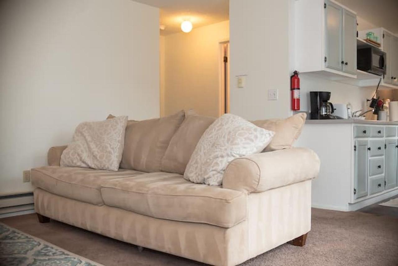 Contemporary, Marine 2bd/1ba C In * Kent