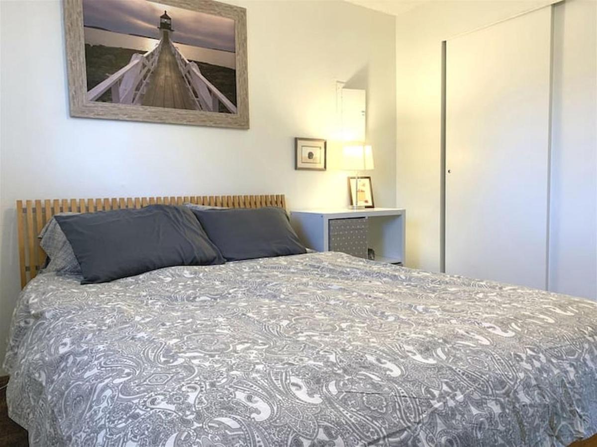 Contemporary, Marine 2bd/1ba C In Kent